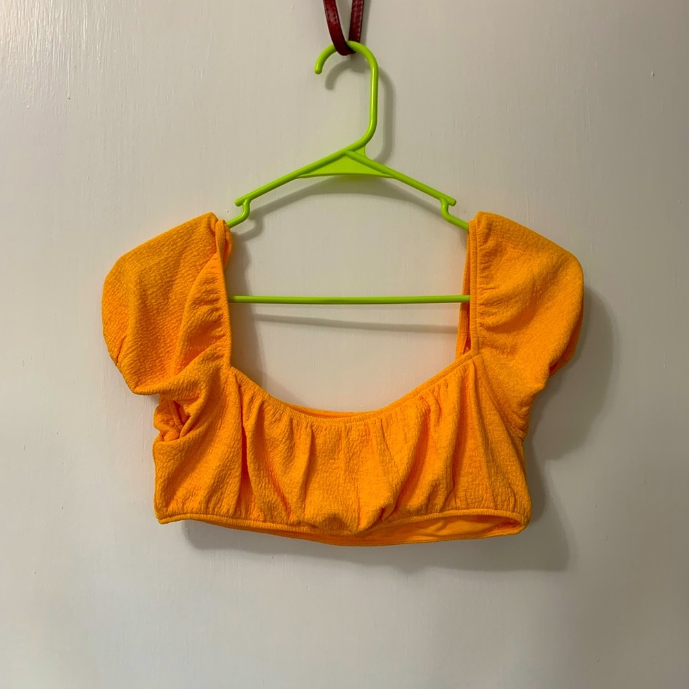 H&M Cropped orange top